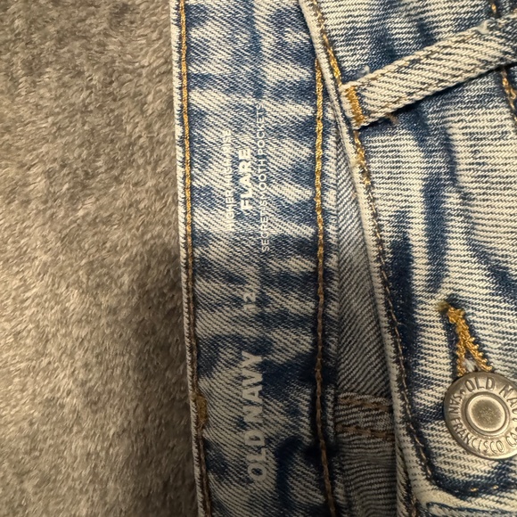 Old Navy Higher High-Rise Flare Nicky Jean Raw Hem Size 12 NEW - Picture 6 of 9